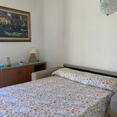 Sobre El Mar La Pelosa